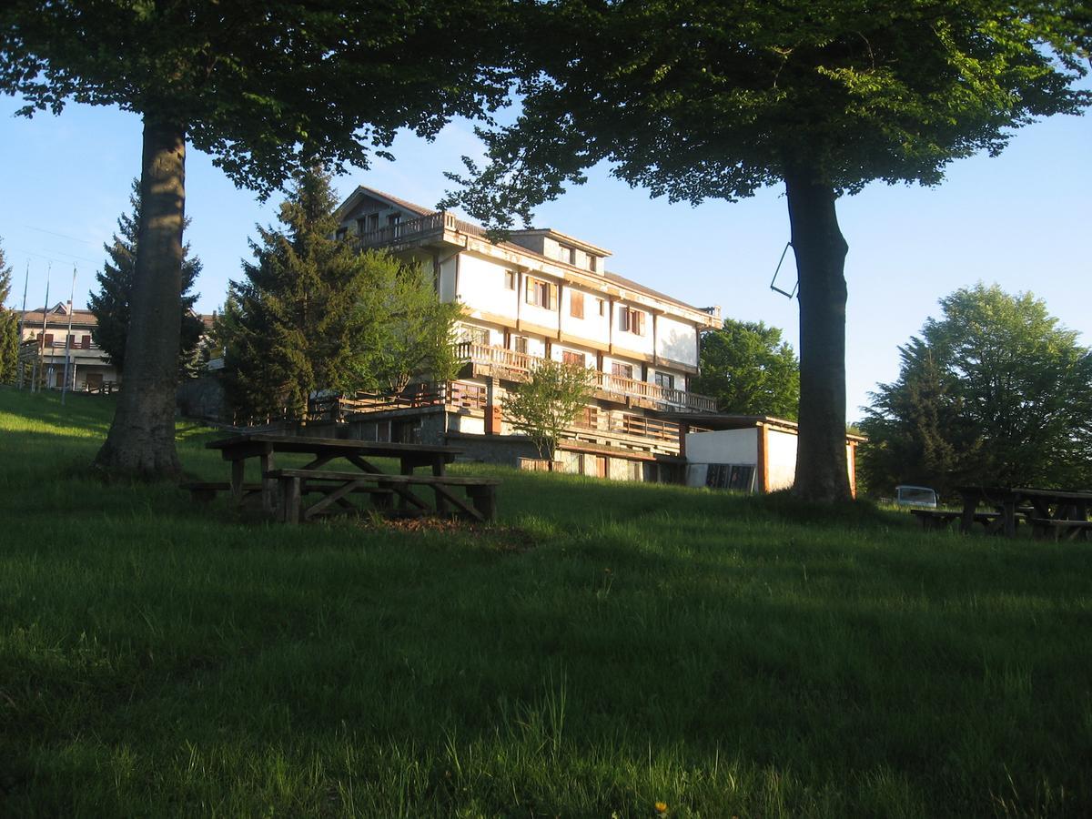 Albergo Rifugio Montecucco Piampaludo 外观 照片