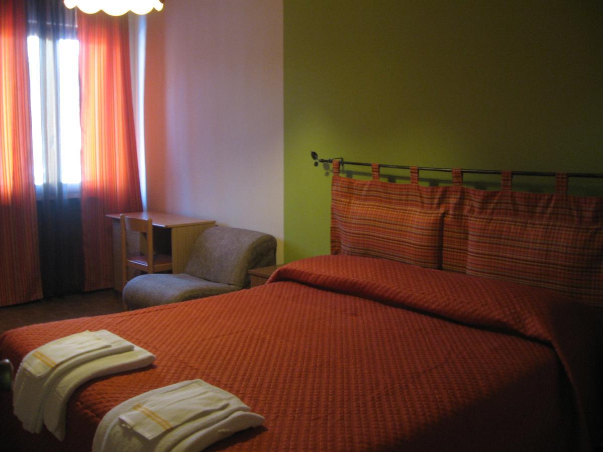 Albergo Rifugio Montecucco Piampaludo 外观 照片