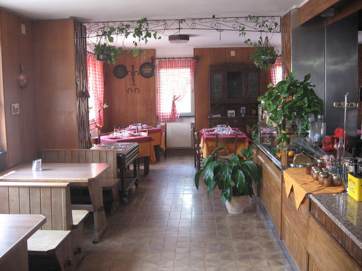 Albergo Rifugio Montecucco Piampaludo 外观 照片